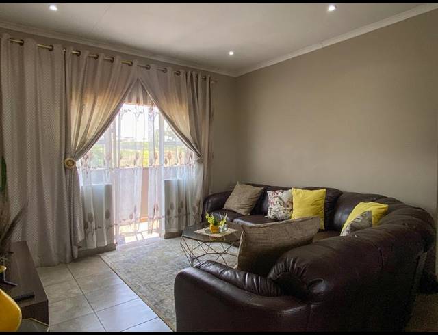 2 BEDROOM APARTMENT FOR SALE IN RUIMSIG
